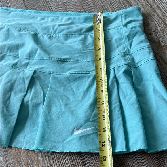 Nike Pickleball Aqua Tennis Skirt Skort XL Turquoise w Shorties - Picture 8 of 8